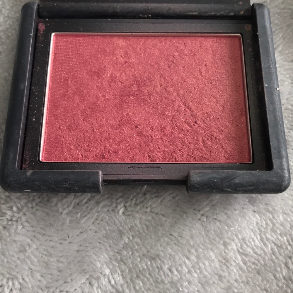 NARS Outlaw Blush